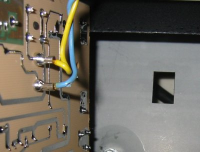 https://www.cliffmccarthy.net/images/peavey_rage108_footswitch/nicked_wires.jpg